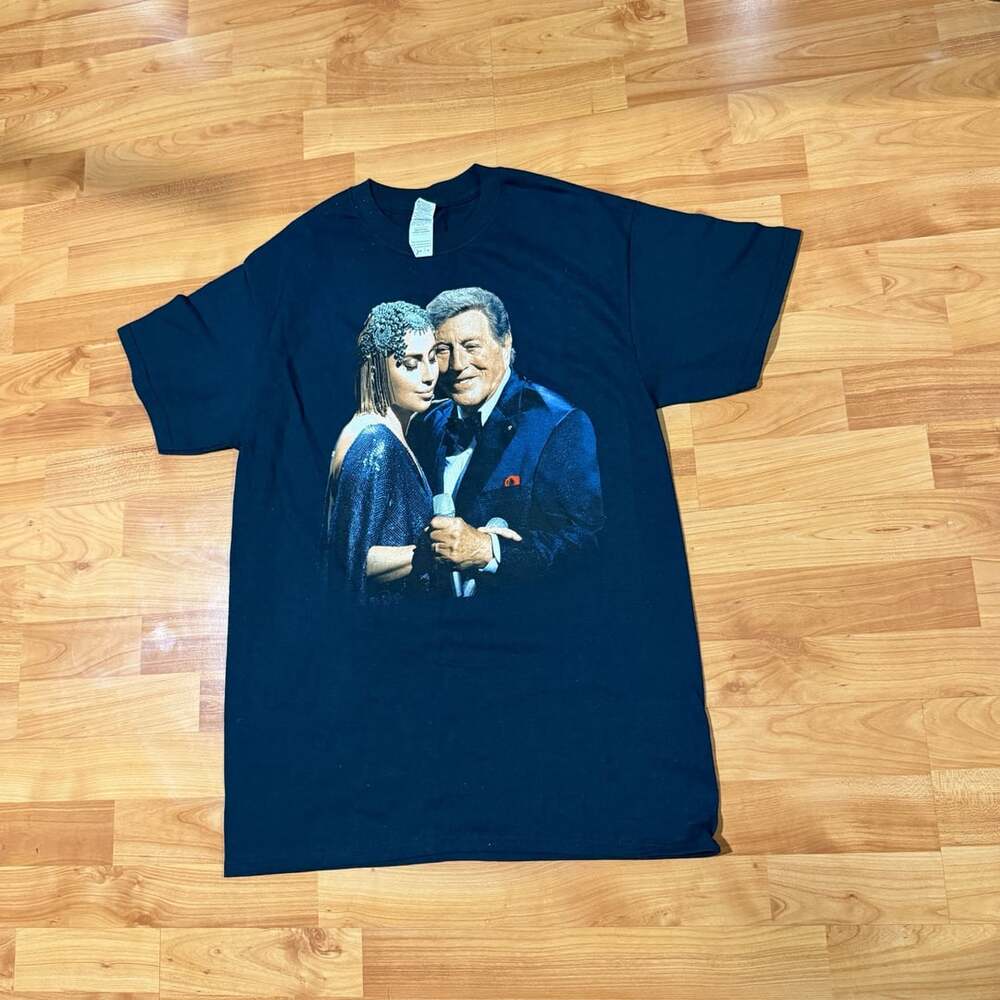 Tony Bennett Lady Gaga Cheek to Cheek Live Tour Black Graphic Concert T-Shirt